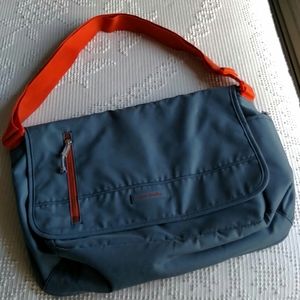 Vera Bradley messenger bag